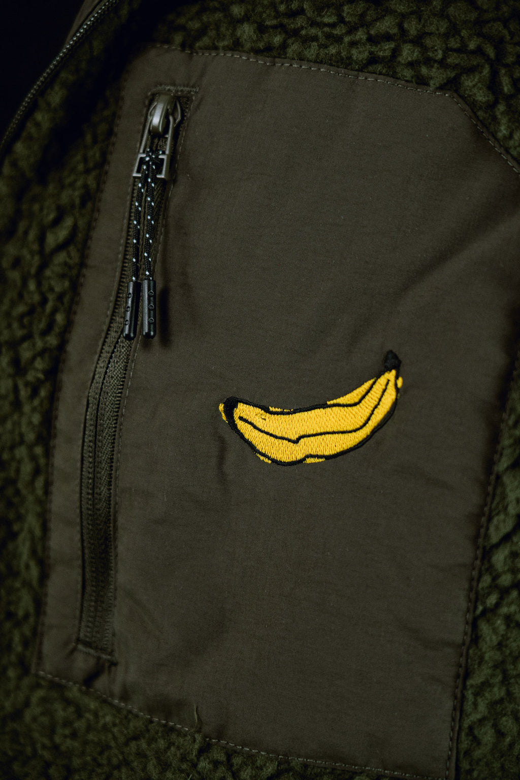 Banana | Sherpa Weste Schwarz